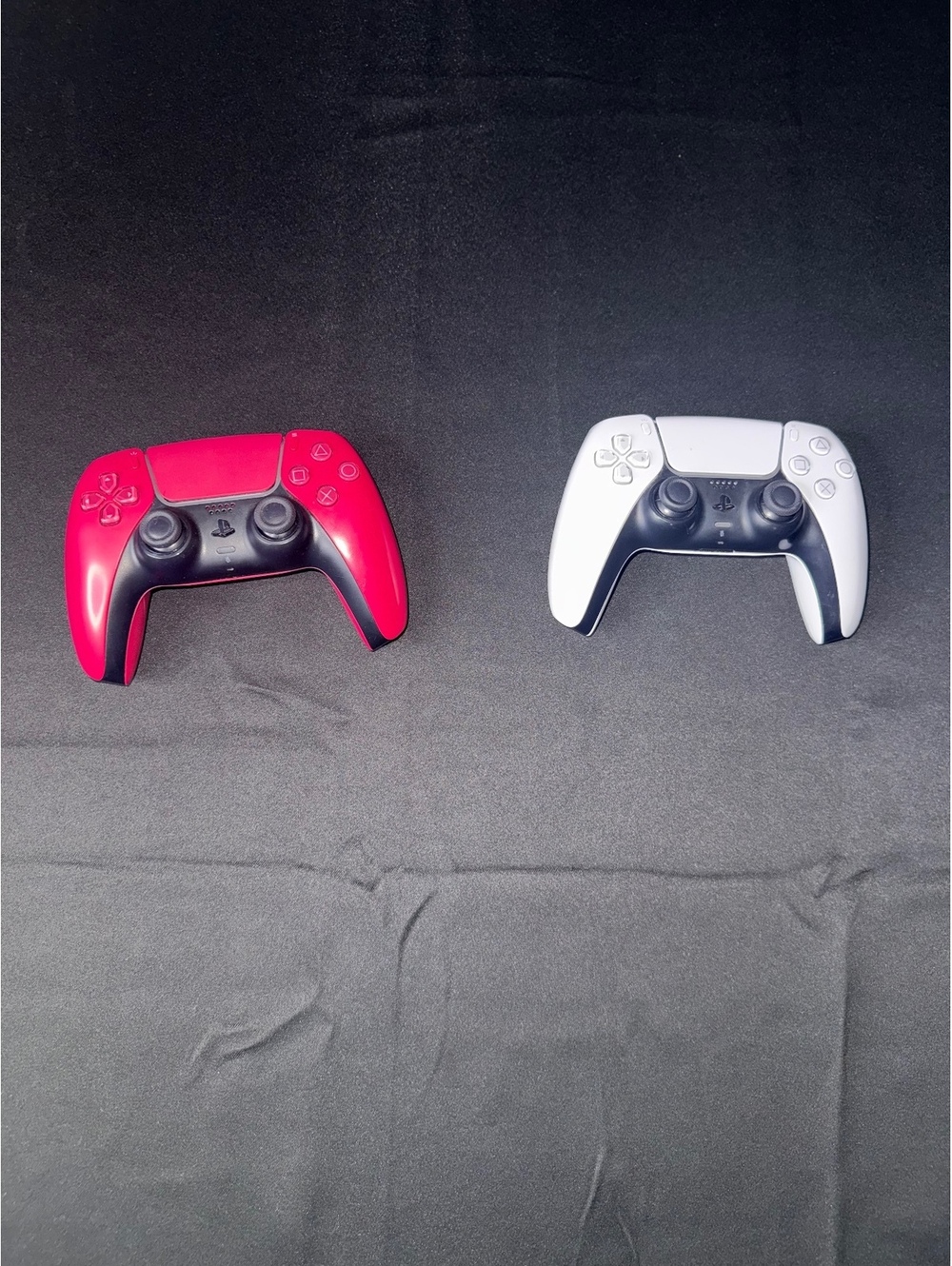 Sony DualSense wireless controller.(Minor Sticker drift) - Picture 2 of 6